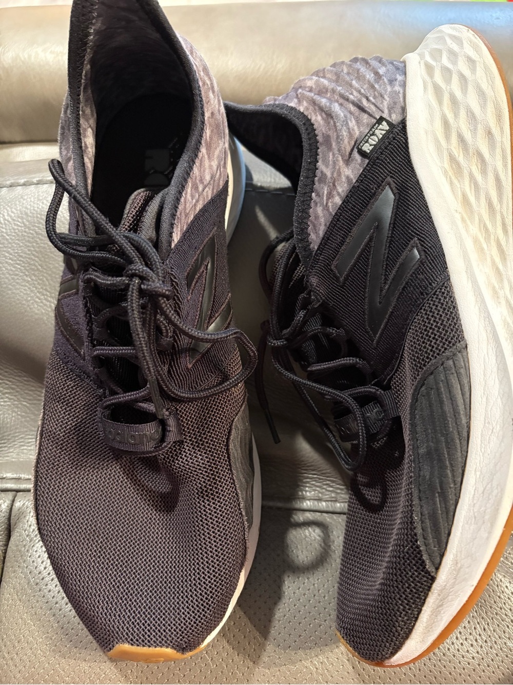 New Balance Fresh Foam Roav 
Black and White Running Sneakers with Gum Outsole